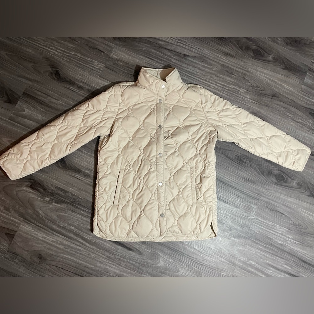 🔵Women’s large winter jacket 32 heat cream color